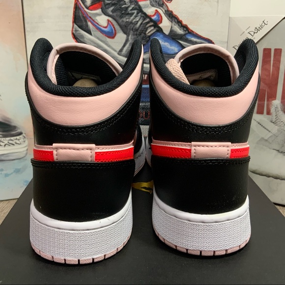 Nike Air Jordan 1 Mid GS Atmosphere Black Pink 6.5Y Women's 8 554725-604 - Picture 3 of 9